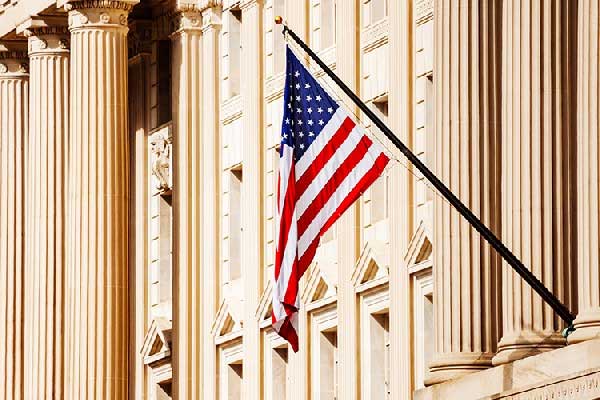 A股、港股地产股拉升 万科A涨停 万科企业涨超15%